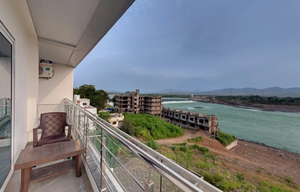 Narmada River Facing Room Stay Experience in Kevadia